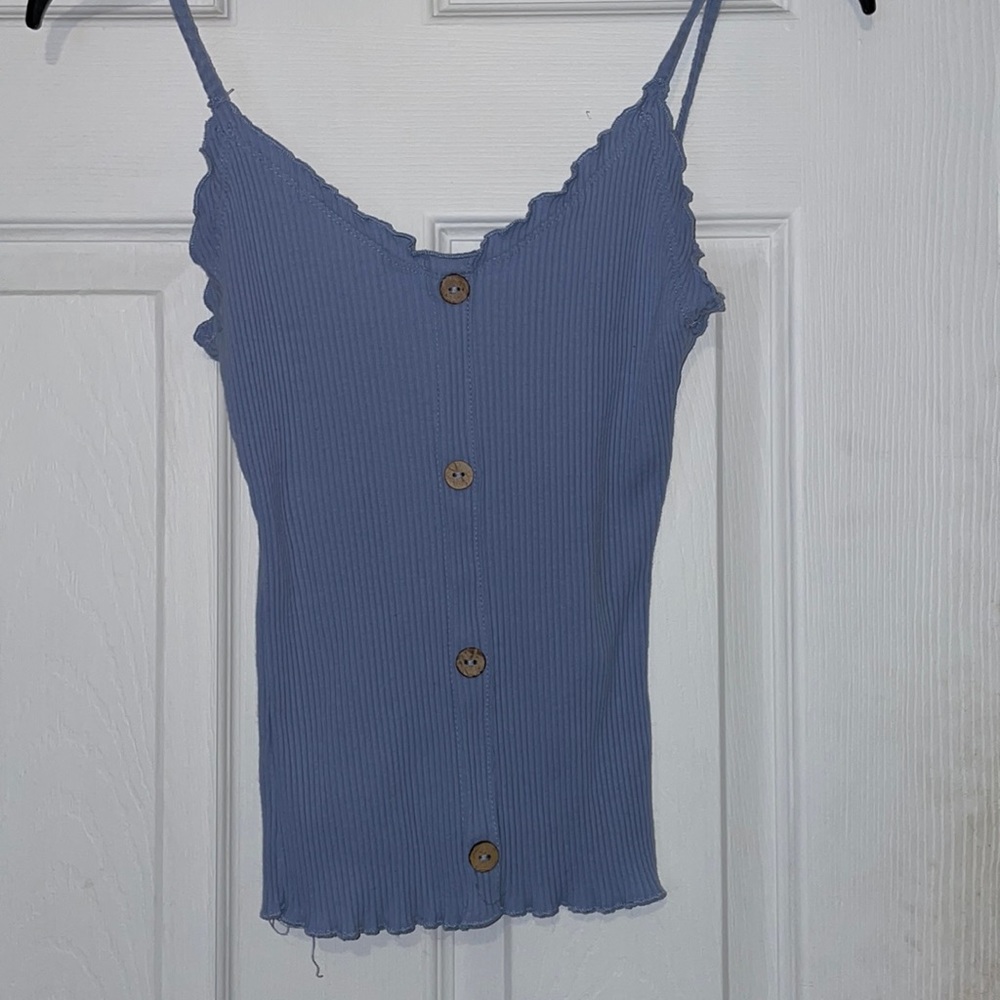 button down tank